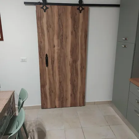 Camilla E Donato Prázdninový dům