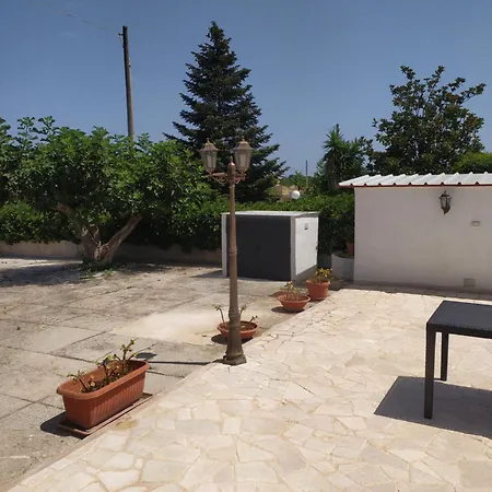 Camilla E Donato Holiday home